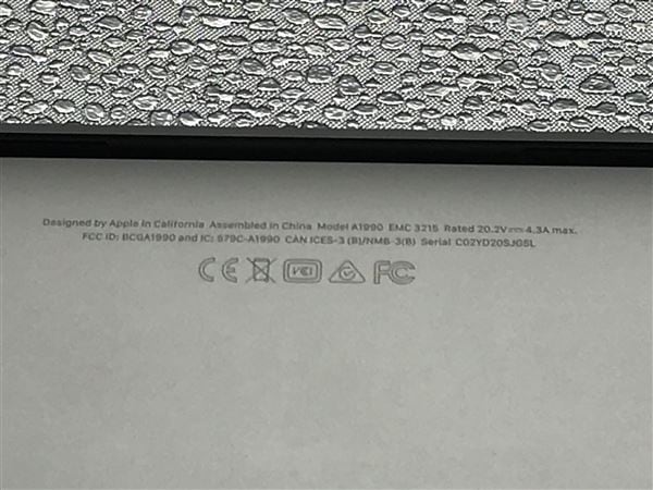 【中古】【安心保証】 MacBookPro 2018年 MR962J/A