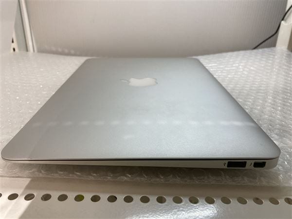 【中古】【安心保証】 MacBookAir 2013年 MD711J/A
