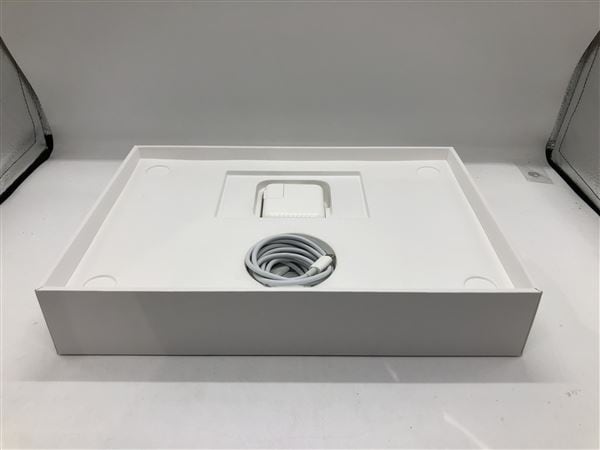 yÁzySۏ؁z MacBookAir 2020N MGN93J/A