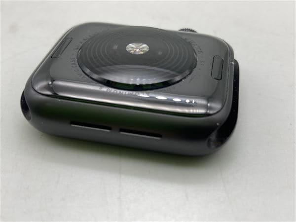 �y���Áz�y���S�ۏ؁z �o���h�� SE ��1����[40mm/GPS]�A���~ �X�y�[�X�O���C Apple Watch Nike