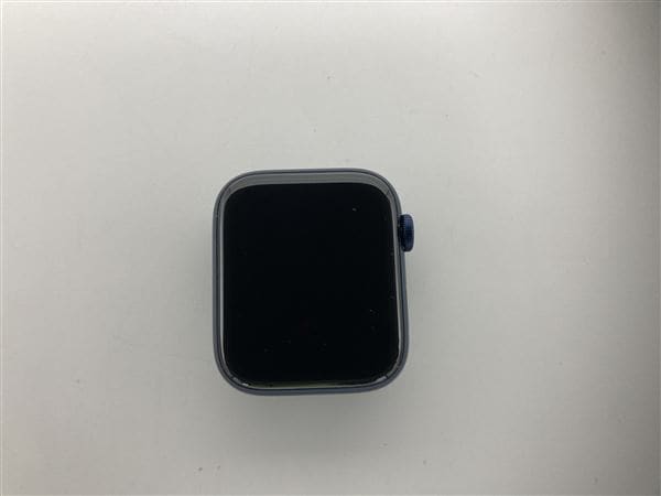 yÁzySۏ؁z Series6[44mm/GPS]A~ u[ Apple Watch