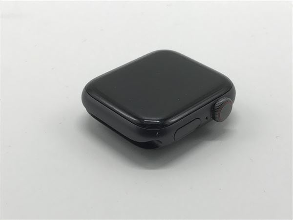 yÁzySۏ؁z Series6[40mm/Z[]A~ Xy[XOC Apple Watch Nike