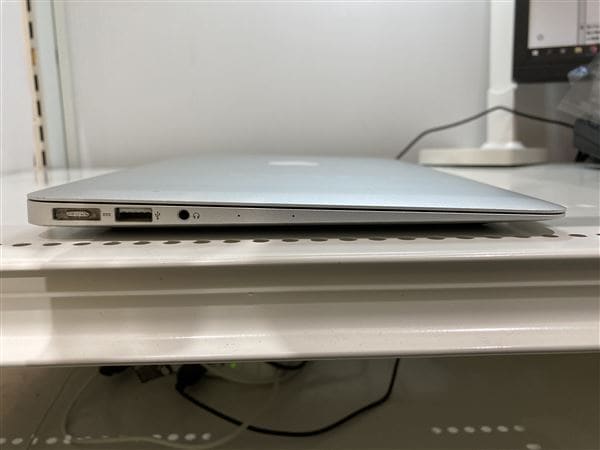 【中古】【安心保証】 MacBookAir 2014年 MD712J/B