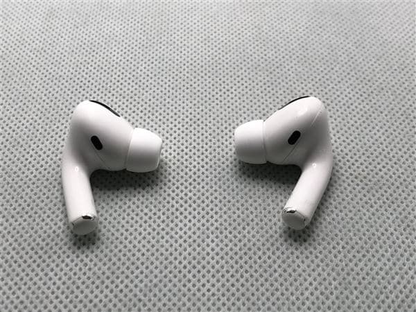 yÁzySۏ؁z AirPods Pro 1 CX[d MWP22