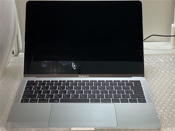 【中古】【安心保証】 MacBookPro 2017年 MPXR2J/A