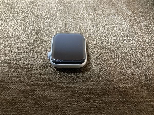 �y���Áz�y���S�ۏ؁z Series6[40mm/GPS]�A���~ �V���o�[ Apple Watch Nike