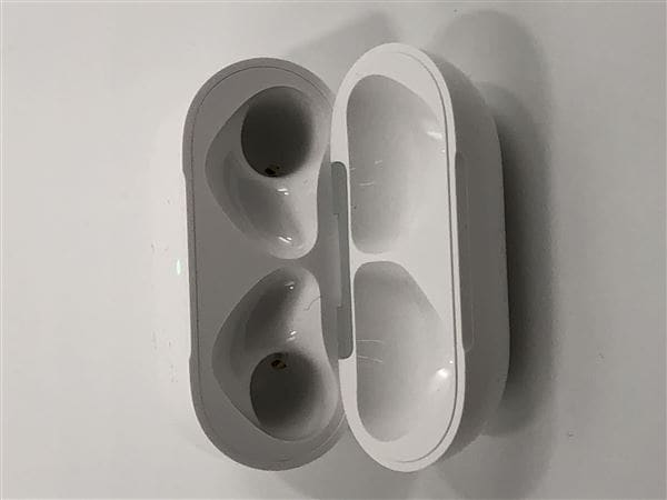 yÁzySۏ؁z AirPods 4 MXP63