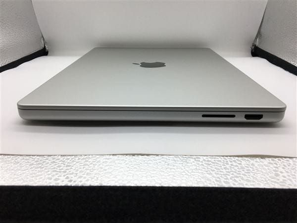 【中古】【安心保証】 MacBookPro 2023年 MR7J3J/A