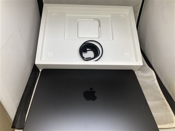 yÁzySۏ؁z MacBookPro 2024N MX2K3J/A