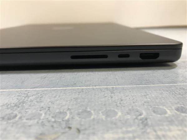 【中古】【安心保証】 MacBookPro 2024年 MX2K3J/A