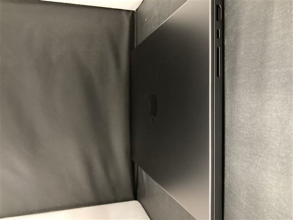 yÁzySۏ؁z MacBookPro 2024N MX2J3J/A