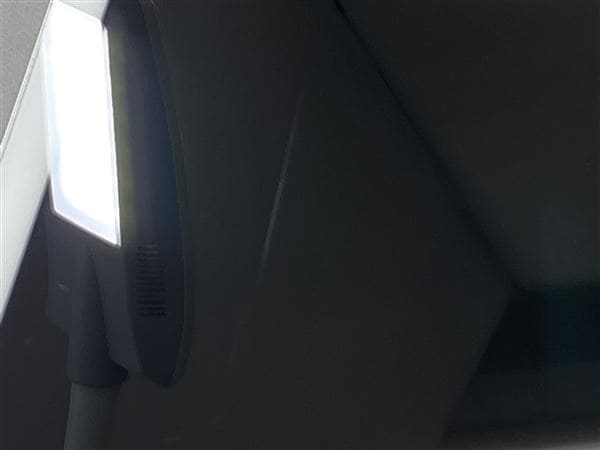 yÁzySۏ؁z iPad 9.7C` 6[128GB] Z[ au Vo[