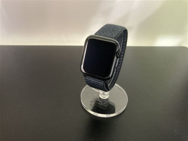 yÁzySۏ؁z SE 2[40mm/GPS]A~ ~bhiCg Apple Watch