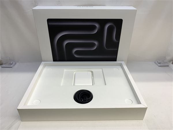 yÁzySۏ؁z MacBookPro 2024N MX313J/A