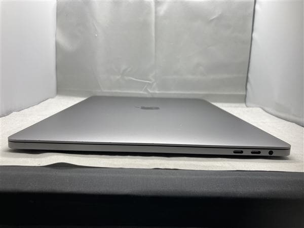 【中古】【安心保証】 MacBookPro 2018年 MR932J/A