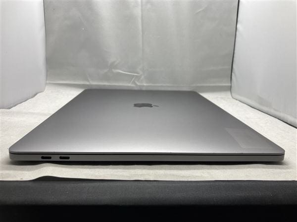 【中古】【安心保証】 MacBookPro 2018年 MR932J/A