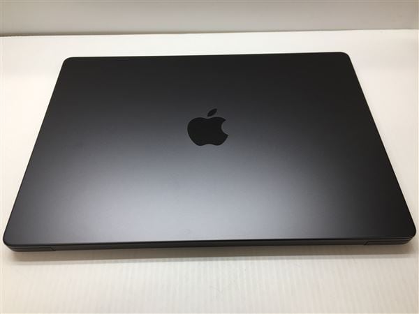 yÁzySۏ؁z MacBookPro 2024N MW2U3J/A