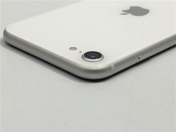 iPhoneSE[64GB] SIMロック解除 au/UQ シルバー【安心保証】 e-infinity.jp
