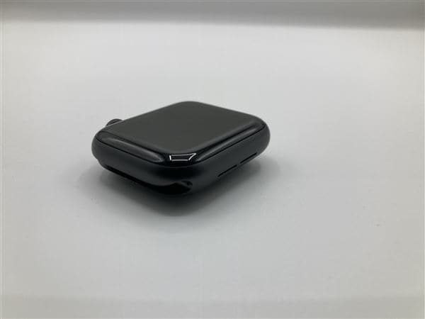 yÁzySۏ؁z SE 1[40mm/Z[]A~ Xy[XOC Apple Watch