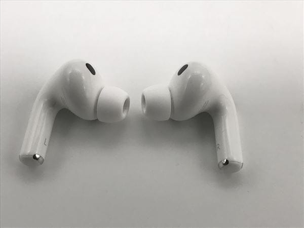 【中古】【安心保証】 AirPods Pro 第3世代 MagSafe充電 USB-C MFHP4