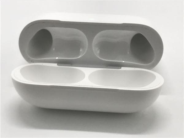 【中古】【安心保証】 AirPods Pro 第3世代 MagSafe充電 USB-C MFHP4