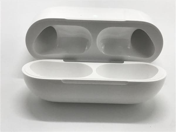 【中古】【安心保証】 AirPods Pro 第3世代 MagSafe充電 USB-C MFHP4