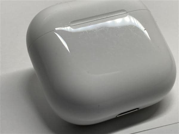 yÁzySۏ؁z AirPods 4 MXP63