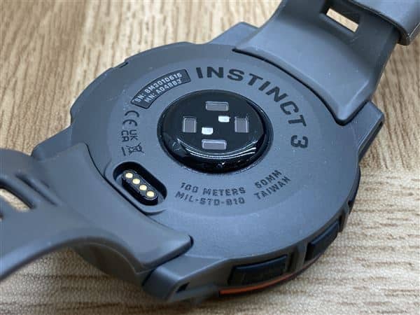 【中古】【安心保証】 GARMIN Instinct 3 Dual Power 50mm ブラック