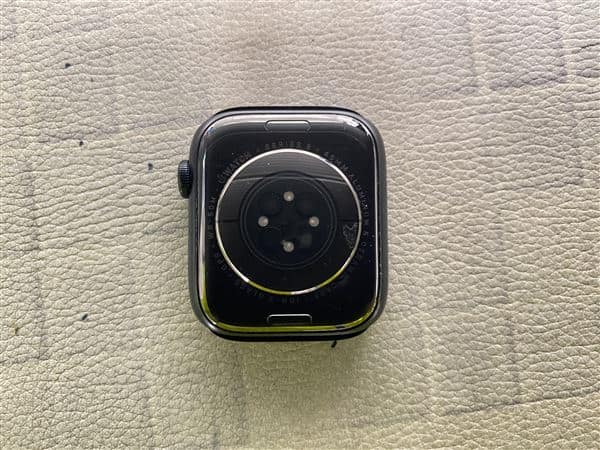 �y���Áz�y���S�ۏ؁z Series8[45mm/GPS]�A���~ �~�b�h�i�C�g Apple Watch