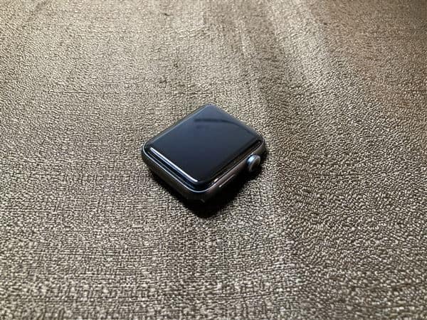 �y���Áz�y���S�ۏ؁z Series3[42mm/GPS]�A���~ �X�y�[�X�O���C Apple Watch Nike