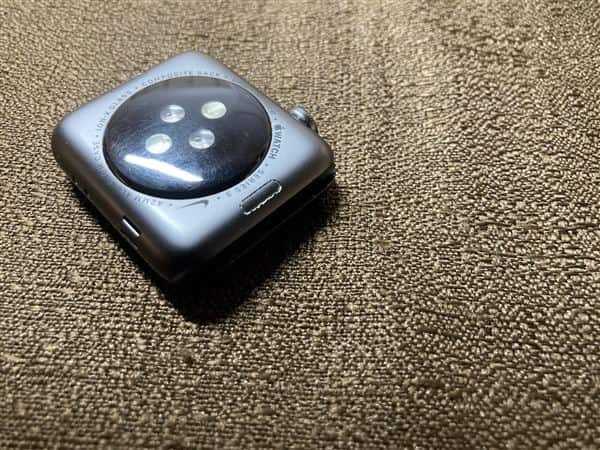 �y���Áz�y���S�ۏ؁z Series3[42mm/GPS]�A���~ �X�y�[�X�O���C Apple Watch Nike