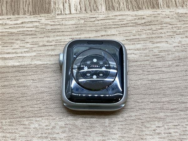 yÁzySۏ؁z Series6[40mm/GPS]A~ Vo[ Apple Watch Nike