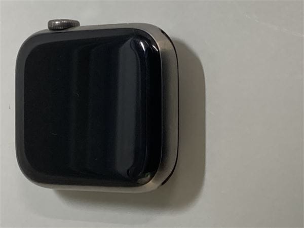 yÁzySۏ؁z Series6[44mm/Z[]`^ Vo[ Apple Watch Edition