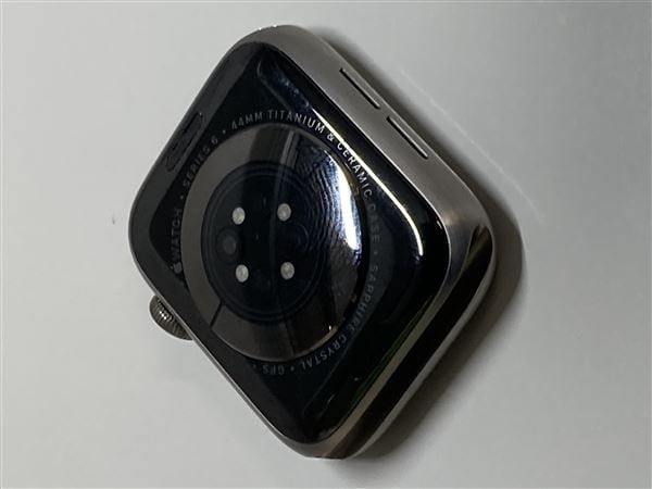 yÁzySۏ؁z Series6[44mm/Z[]`^ Vo[ Apple Watch Edition