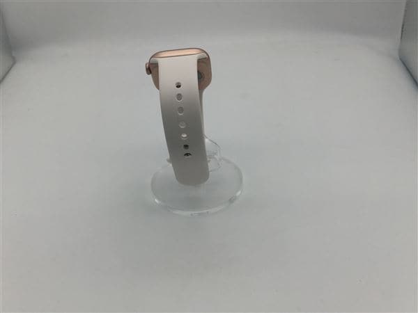 �y���Áz�y���S�ۏ؁z Series11[42mm/�Z�����[]�A���~ ���[�Y�S�[���h Apple Watch