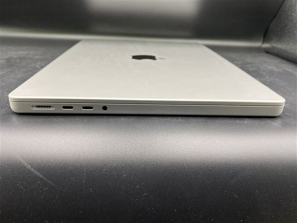 【中古】【安心保証】 MacBookPro 2024年 MX2F3J/A