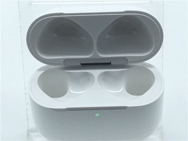 yÁzySۏ؁z AirPods 4 MXP63