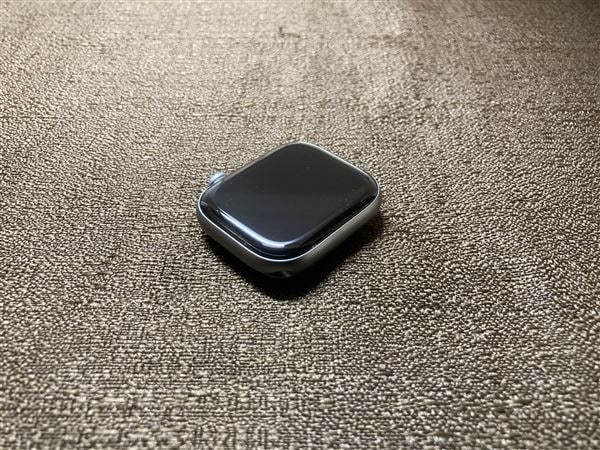 �y���Áz�y���S�ۏ؁z Series11[42mm/�Z�����[]�A���~ �e�F Apple Watch