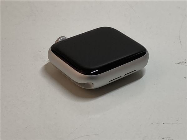 yÁzySۏ؁z SE 2[40mm/GPS]A~ eF Apple Watch